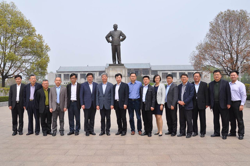 我院院長隨科技部專家調研組來淮安高新區開展“以升促建”調研